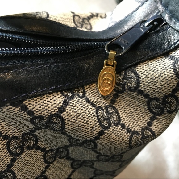 Gucci Blue Vintage Shoulder Bag - Picture 11 of 16